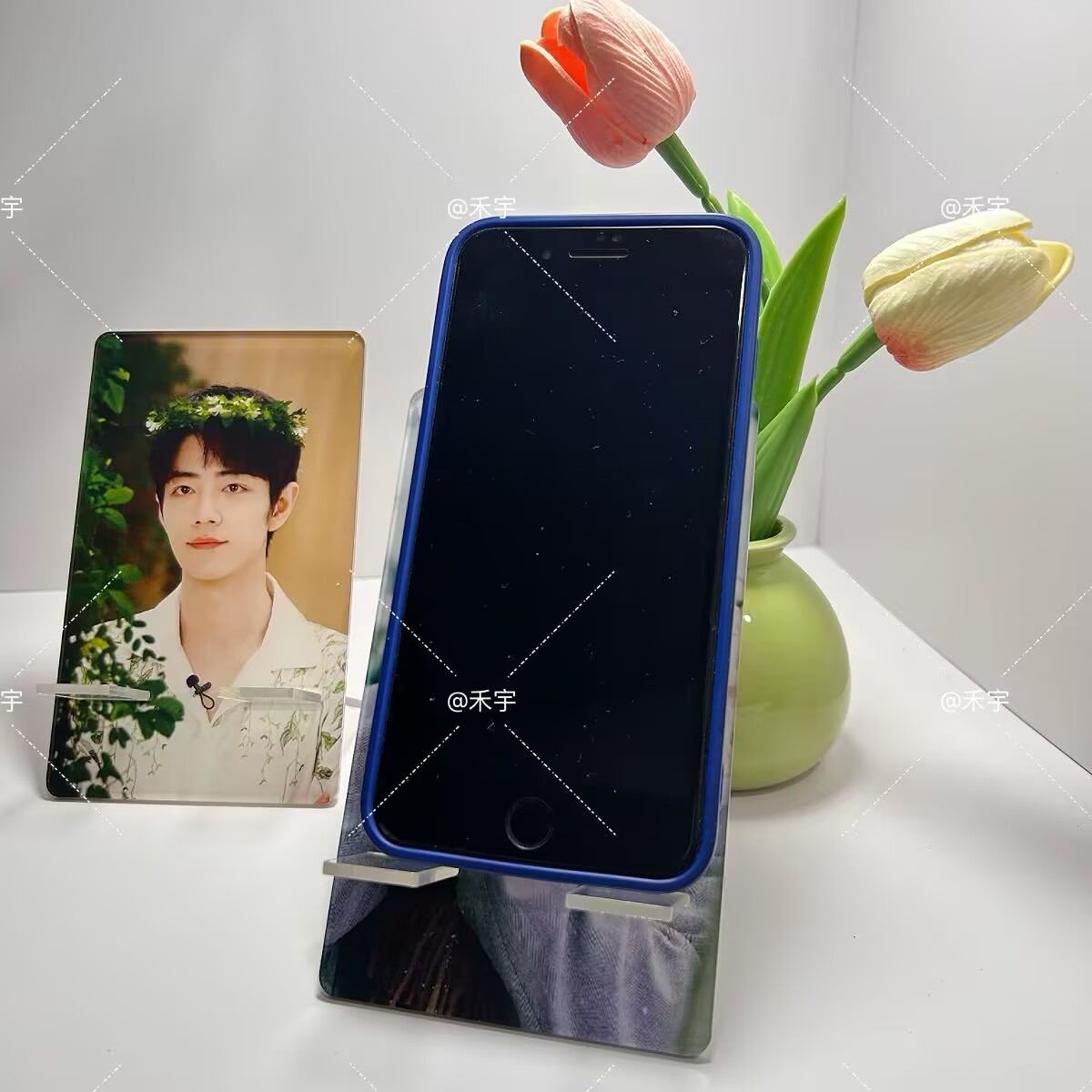 シャオ・ザンの携帯電話スタンド、クリエイティブなアクリル製の - Phone Accessories In China のレビューと価格